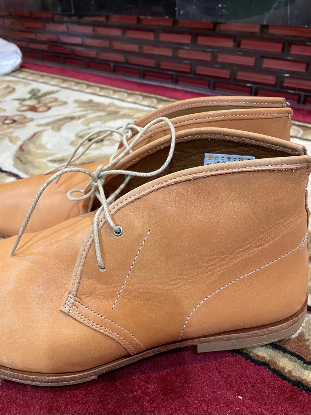 Men's Tan Leather Chukka Boots — Casual Lace-Up Style